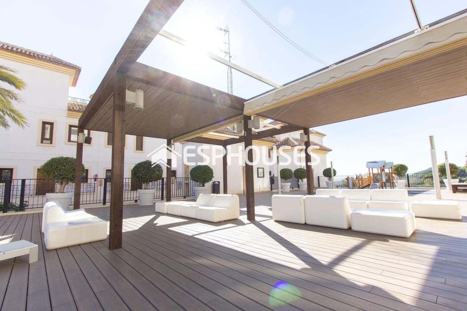 2 soveværelse Lejlighed til salg i Guardamar del Segura med swimmingpool garage - € 235.000 (Ref: 8284994)