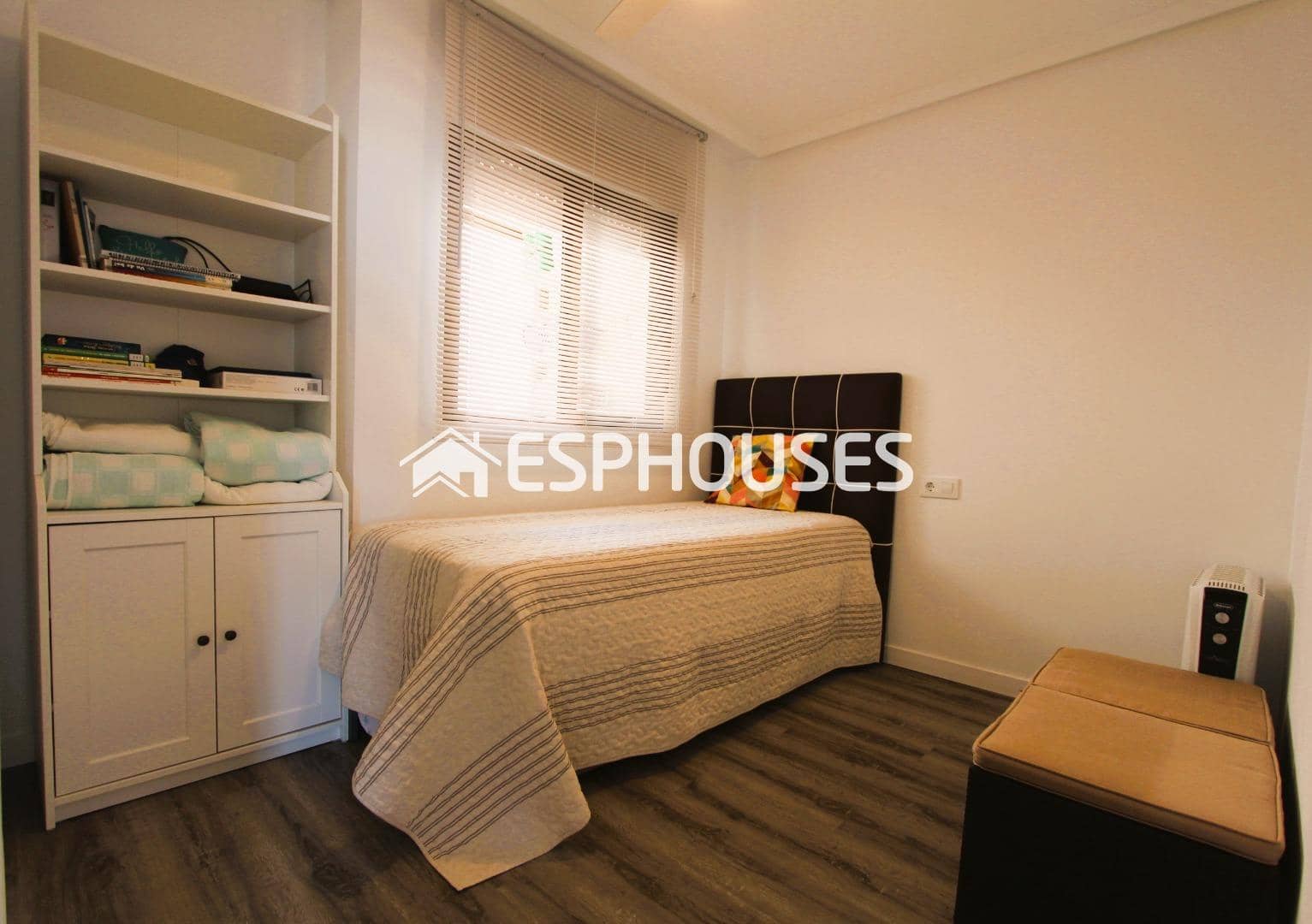 2 sovrum Lägenhet till salu i Guardamar del Segura med pool - 213 000 € (Ref: 8343253)