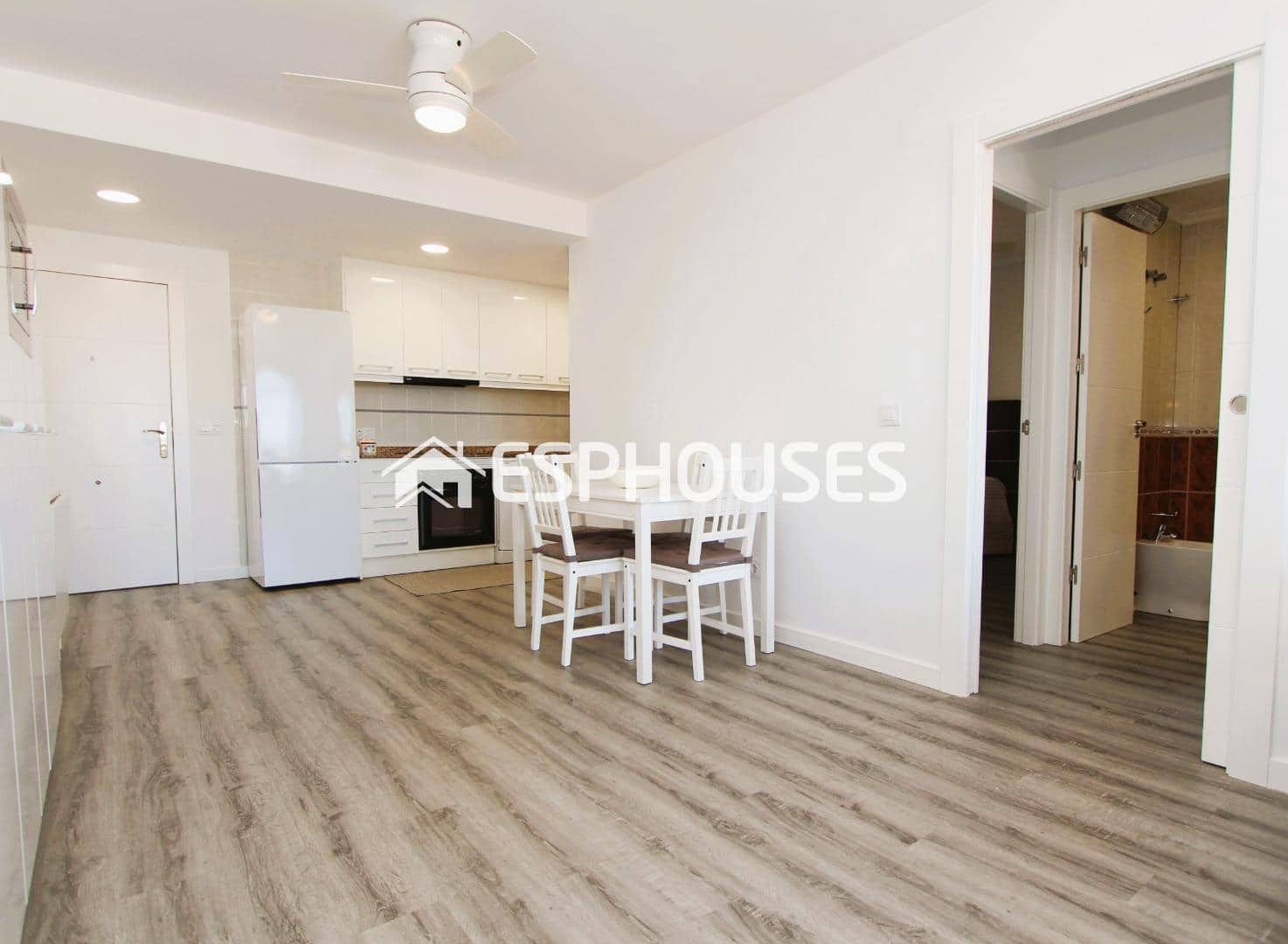 2 sovrum Lägenhet till salu i Guardamar del Segura med pool - 213 000 € (Ref: 8343253)