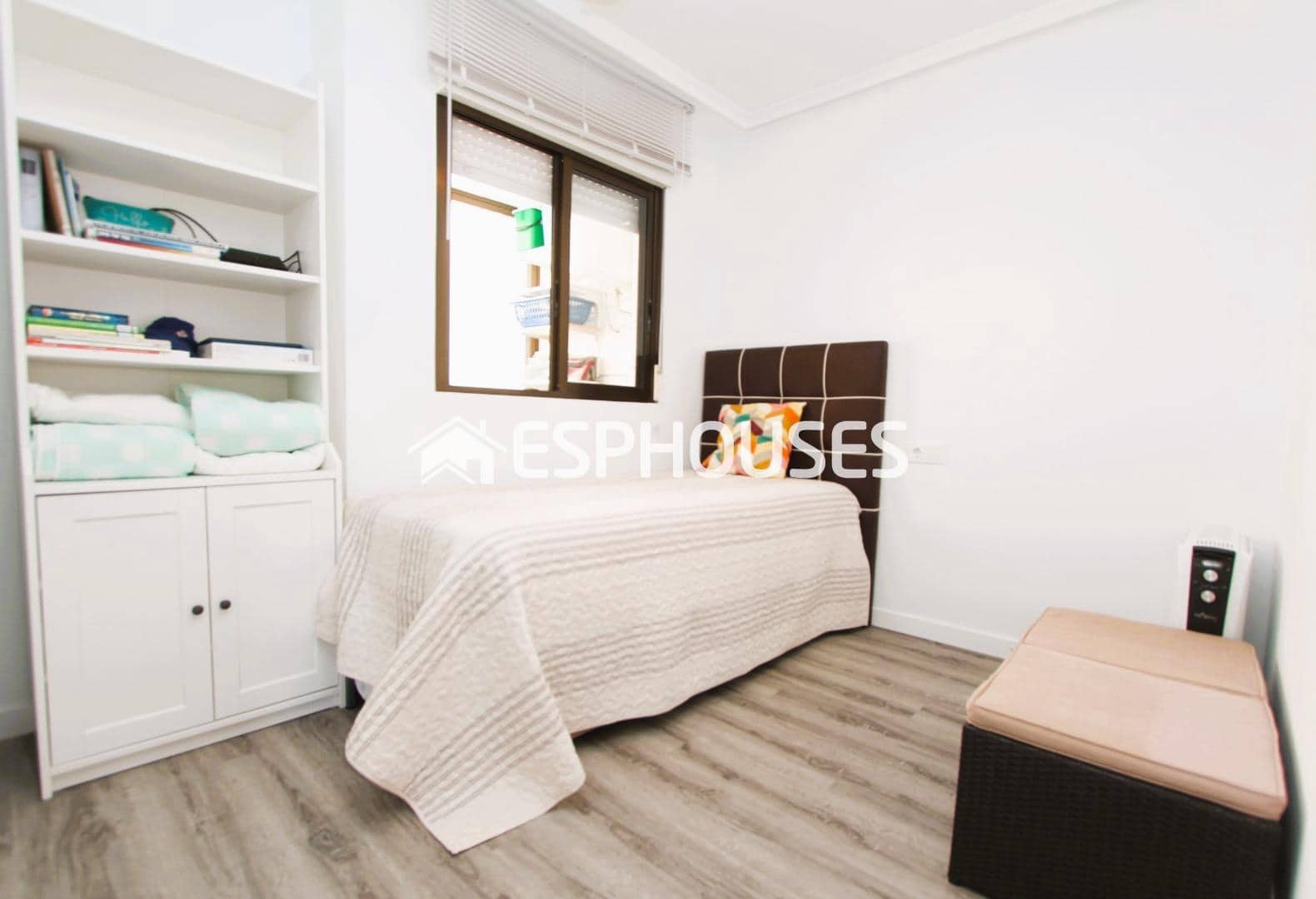 2 sovrum Lägenhet till salu i Guardamar del Segura med pool - 213 000 € (Ref: 8343253)