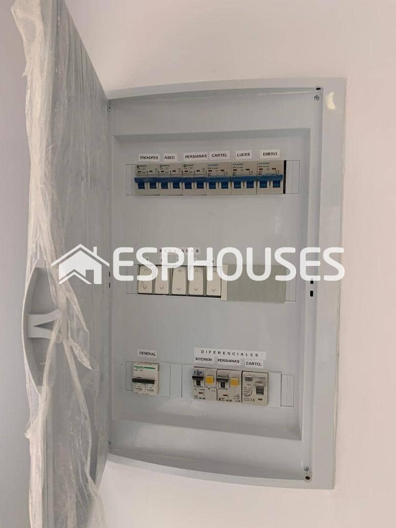 Erhverv til salg i Guardamar del Segura - € 130.000 (Ref: 8367268)