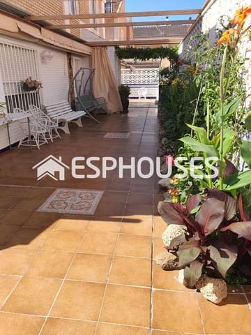 3 quarto Bungalow para venda em Los Europeos, Torrevieja com garagem - 230 000 € (Ref: 8395264)