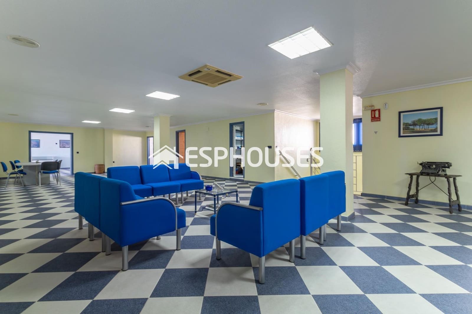 Local Comercial de 10 habitaciones en San Fulgencio en venta - 325.000 € (Ref: 8439065)