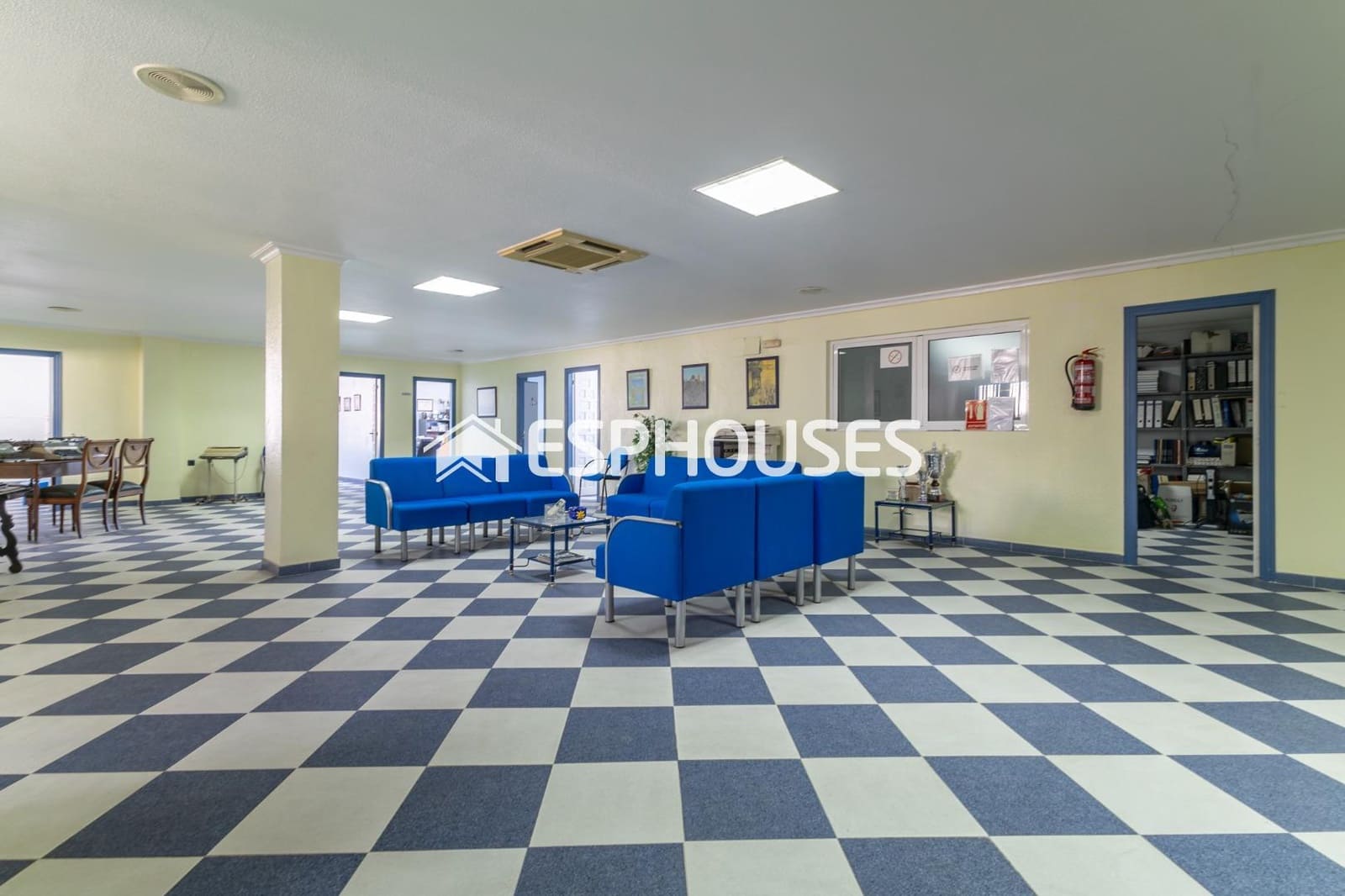 Local Comercial de 10 habitaciones en San Fulgencio en venta - 325.000 € (Ref: 8439065)