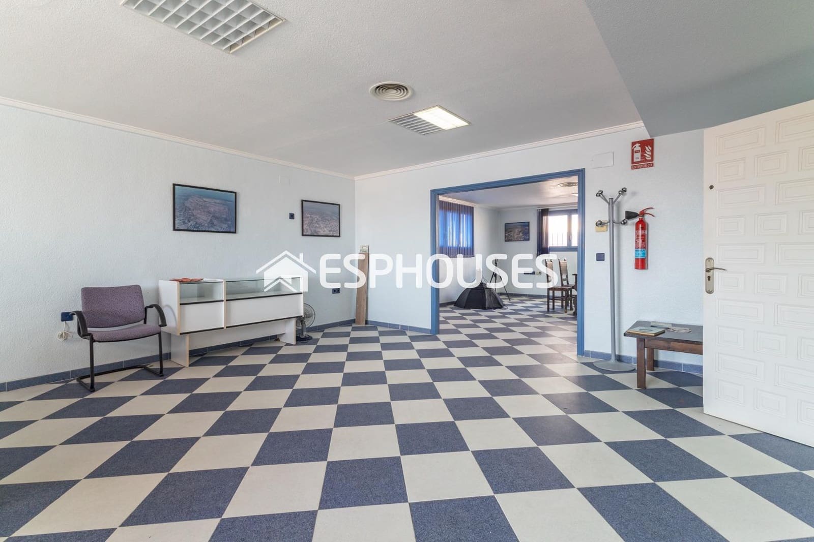 Local Comercial de 10 habitaciones en San Fulgencio en venta - 325.000 € (Ref: 8439065)