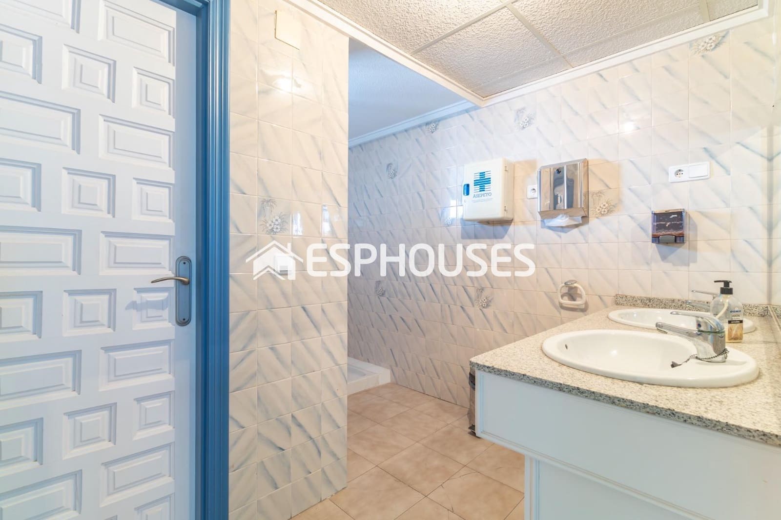 Local Comercial de 10 habitaciones en San Fulgencio en venta - 325.000 € (Ref: 8439065)