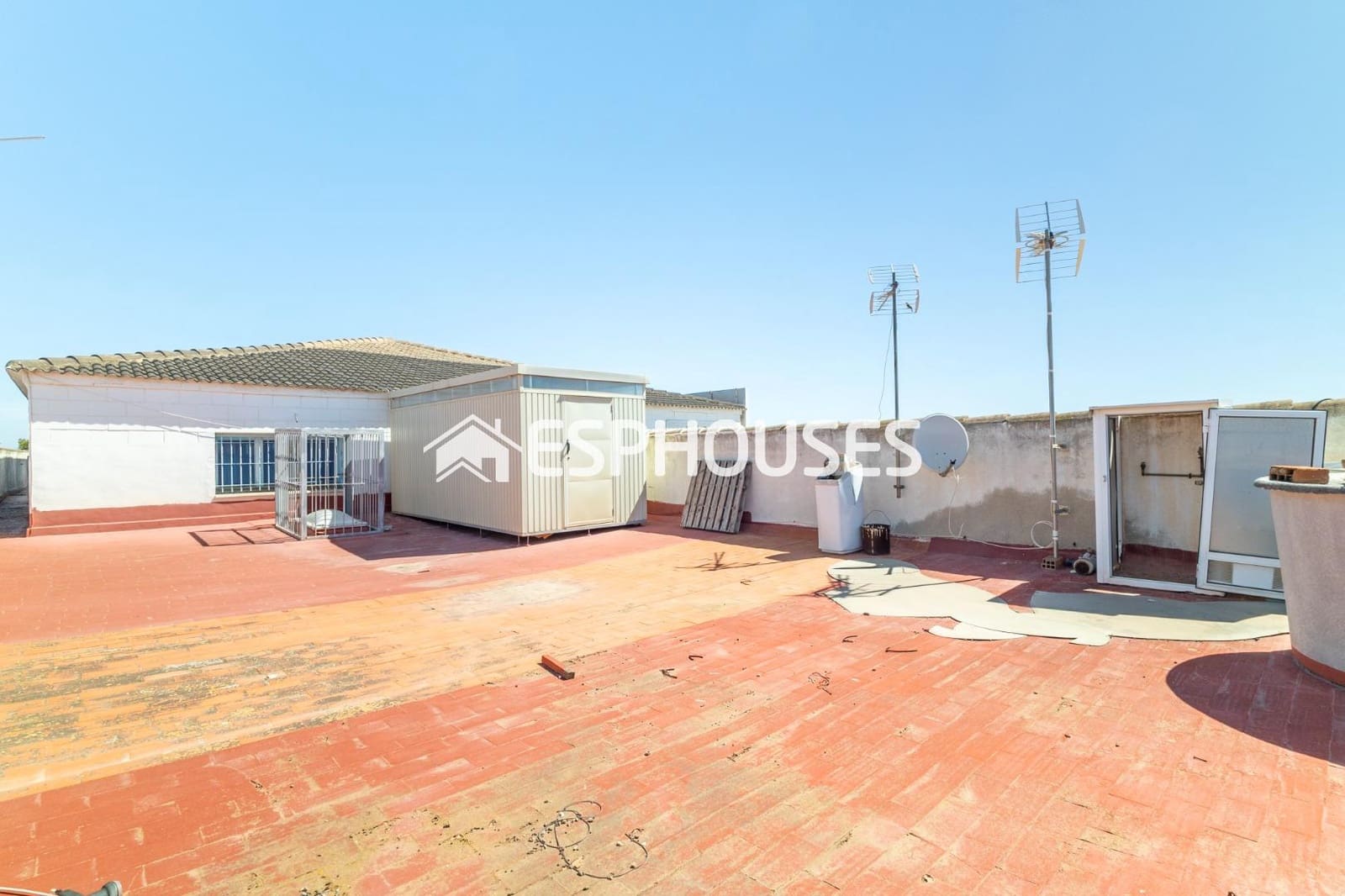 Local Comercial de 10 habitaciones en San Fulgencio en venta - 325.000 € (Ref: 8439065)