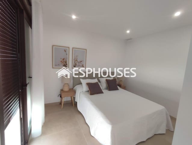 3 sypialnia Willa na sprzedaż w Guardamar del Segura z basenem garażem - 395 000 € (Ref: 8450874)