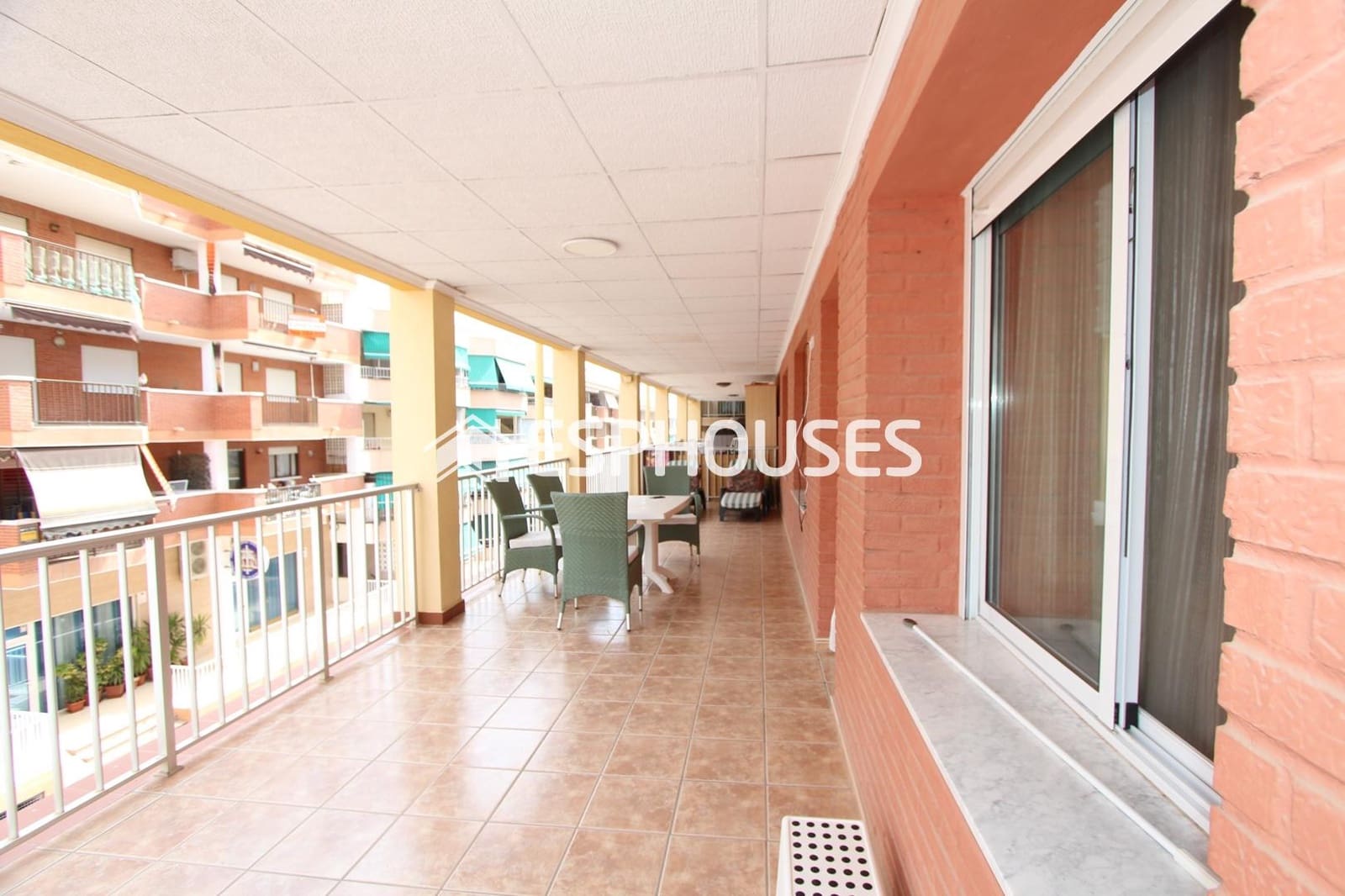 4 soveværelse Lejlighed til salg i Guardamar del Segura - € 175.000 (Ref: 8450878)