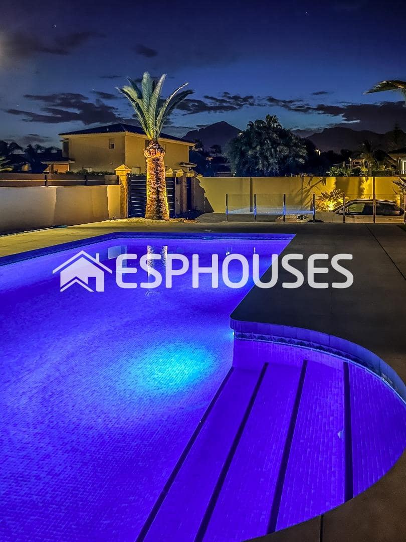 4 sovrum Villa till salu i Alfaz del Pi / L'Alfas del Pi med pool garage - 1 500 000 € (Ref: 8468849)