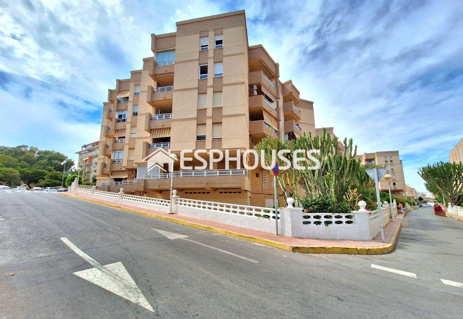 3 soveværelse Lejlighed til salg i Guardamar del Segura - € 225.000 (Ref: 8475145)