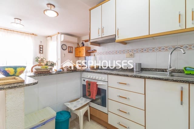 2 sovrum Lägenhet till salu i Guardamar Playa, Guardamar del Segura med garage - 140 000 € (Ref: 8489105)