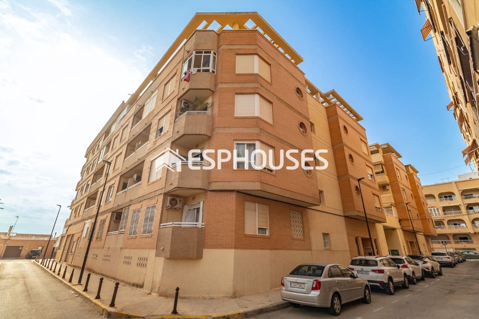 2 soverom Leilighet til salgs i Guardamar del Segura med garasje - € 140 000 (Ref: 8489105)