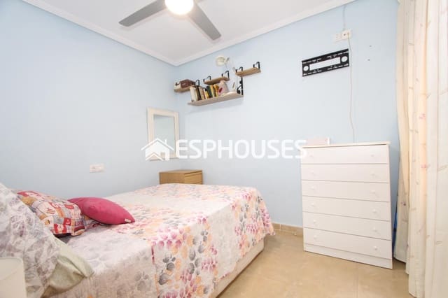 2 bedroom Apartment for sale in Las Viñas, Guardamar del Segura with garage - € 159,000 (Ref: 8504536)