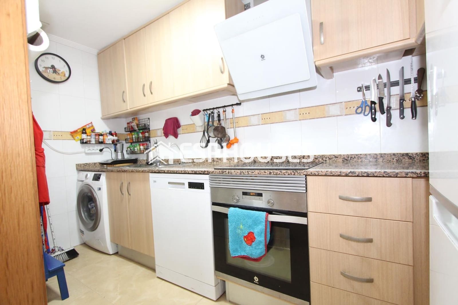 2 sovrum Lägenhet till salu i Guardamar del Segura med garage - 159 000 € (Ref: 8504536)