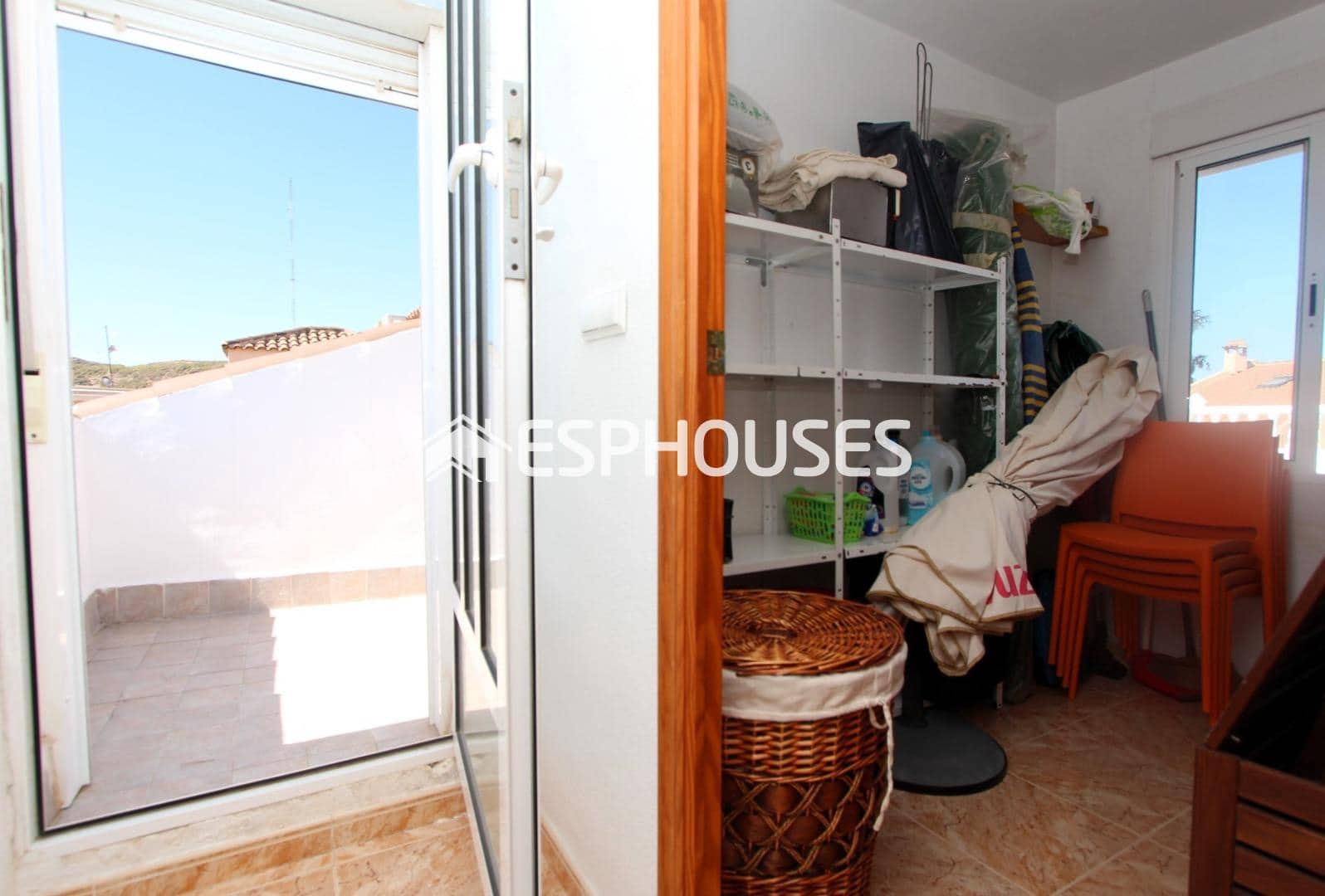 3 soveværelse Lejlighed til salg i Guardamar del Segura med swimmingpool garage - € 269.000 (Ref: 8532133)