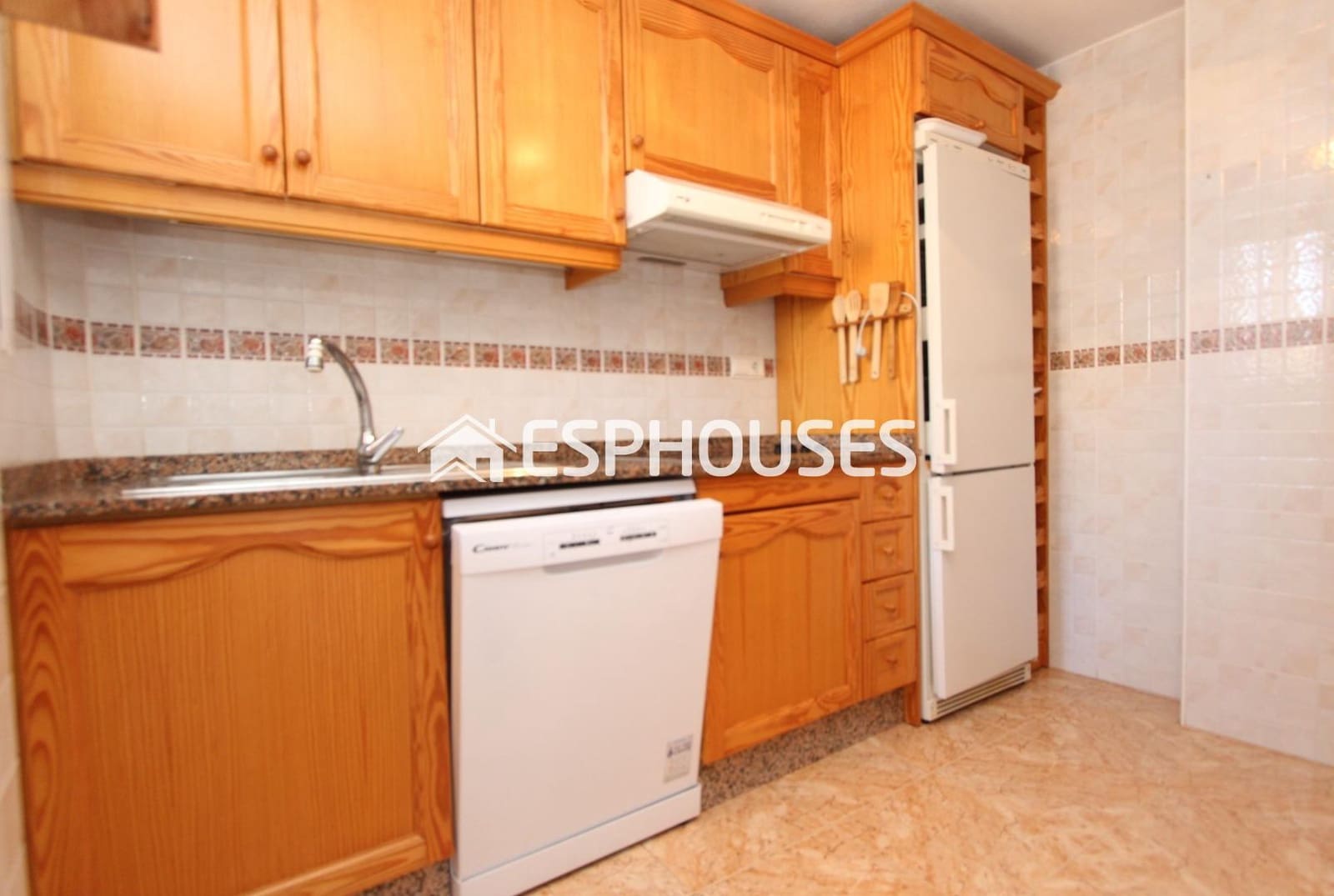 3 soveværelse Lejlighed til salg i Guardamar del Segura med swimmingpool garage - € 269.000 (Ref: 8532133)