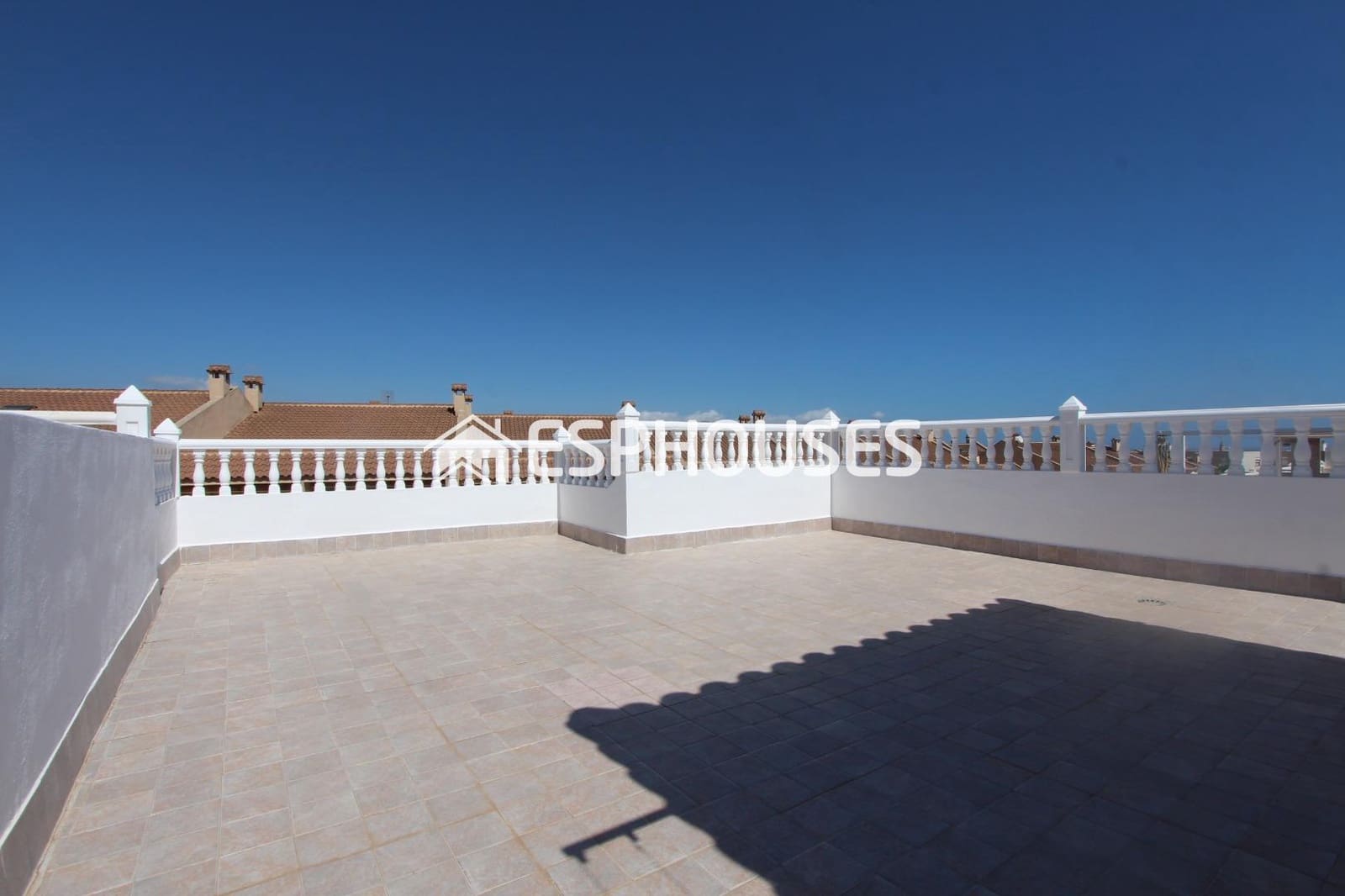 3 soveværelse Lejlighed til salg i Guardamar del Segura med swimmingpool garage - € 269.000 (Ref: 8532133)