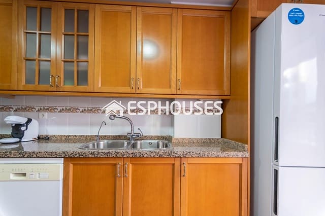 4 quarto Apartamento para venda em Las Piscinas Naturales, Torrevieja com garagem - 276 000 € (Ref: 8557517)