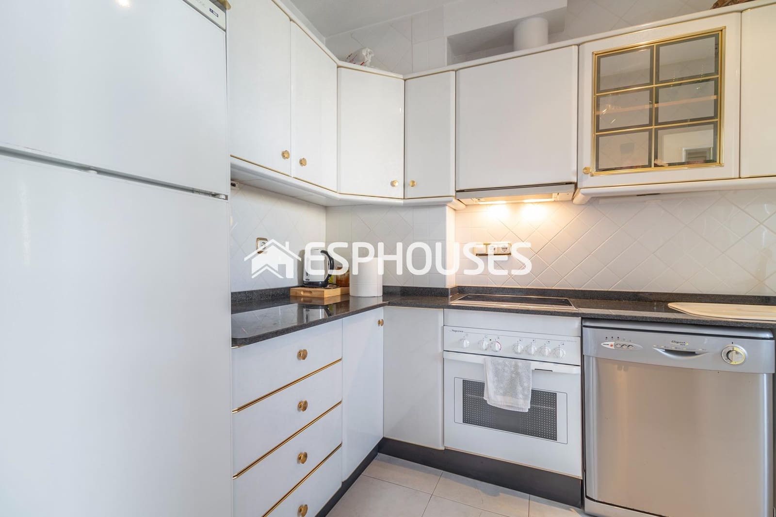 2 sovrum Lägenhet till salu i Guardamar del Segura med pool garage - 199 000 € (Ref: 8580331)