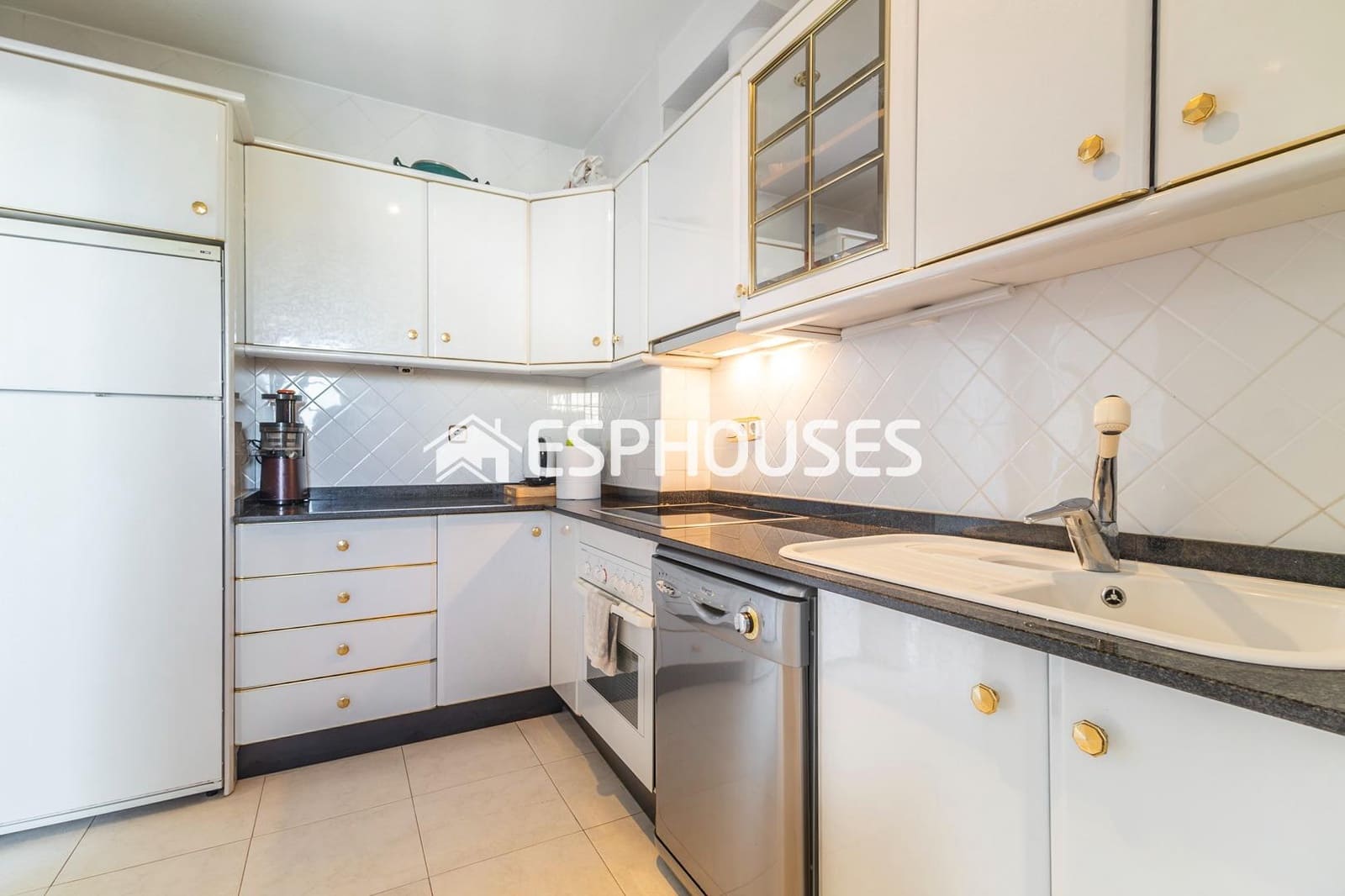 2 sovrum Lägenhet till salu i Guardamar del Segura med pool garage - 199 000 € (Ref: 8580331)