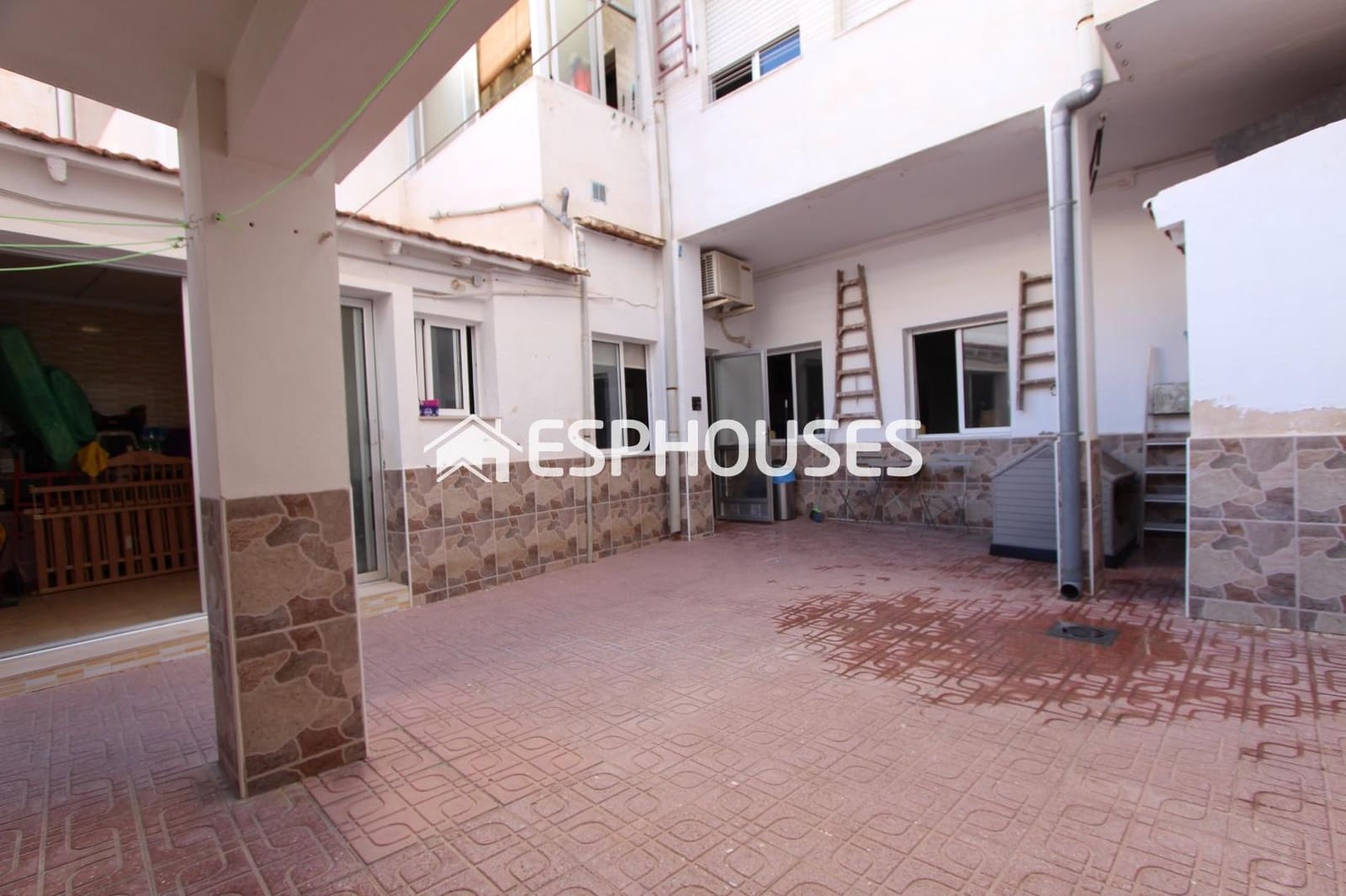 3 slaapkamer Bungalow te koop in Guardamar del Segura - € 147.000 (Ref: 8591194)