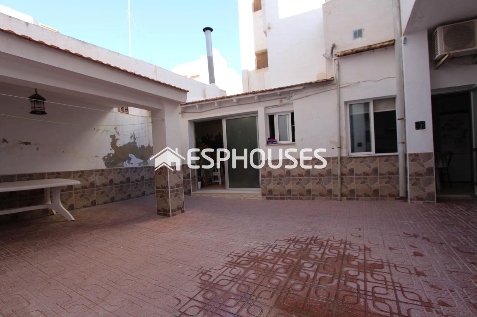 3 slaapkamer Bungalow te koop in Guardamar del Segura - € 147.000 (Ref: 8591194)