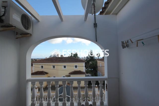 2 bedroom Apartment for sale in Gargasindi, Calpe / Calp with pool garage - € 239,000 (Ref: 8604809)