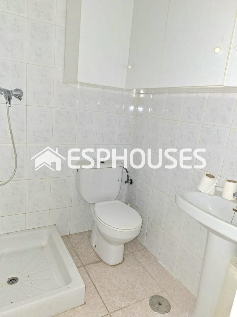 1 camera da letto Commerciale in vendita in Torrevieja - 69.000 € (Rif: 8610912)