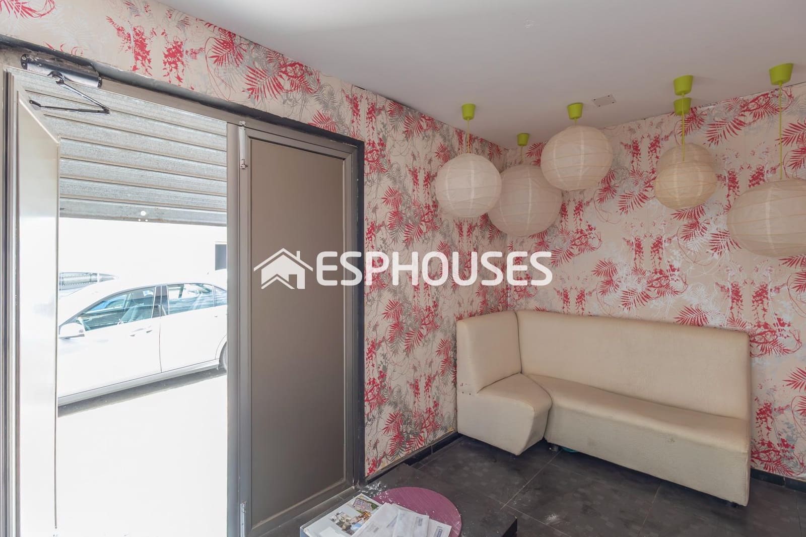 Erhverv til salg i Guardamar del Segura - € 200.000 (Ref: 8612885)