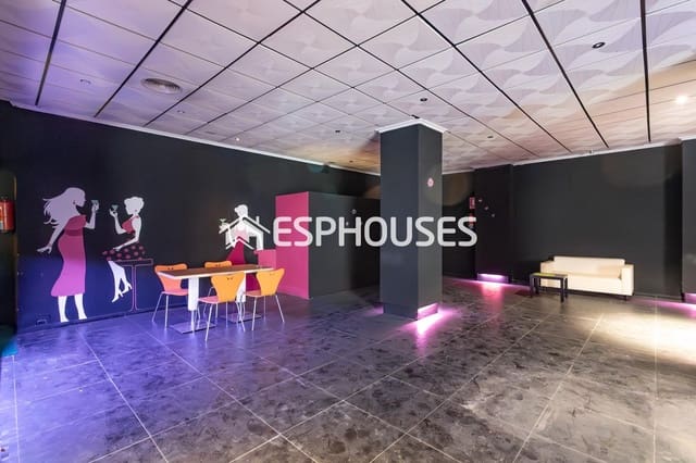 Commercial for sale in Zona Pueblo, Guardamar del Segura - € 200,000 (Ref: 8612885)