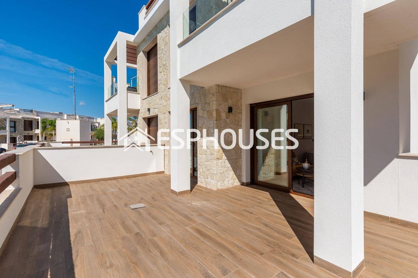 3 sovrum Lägenhet till salu i Torrevieja med pool - 290 000 € (Ref: 8634925)