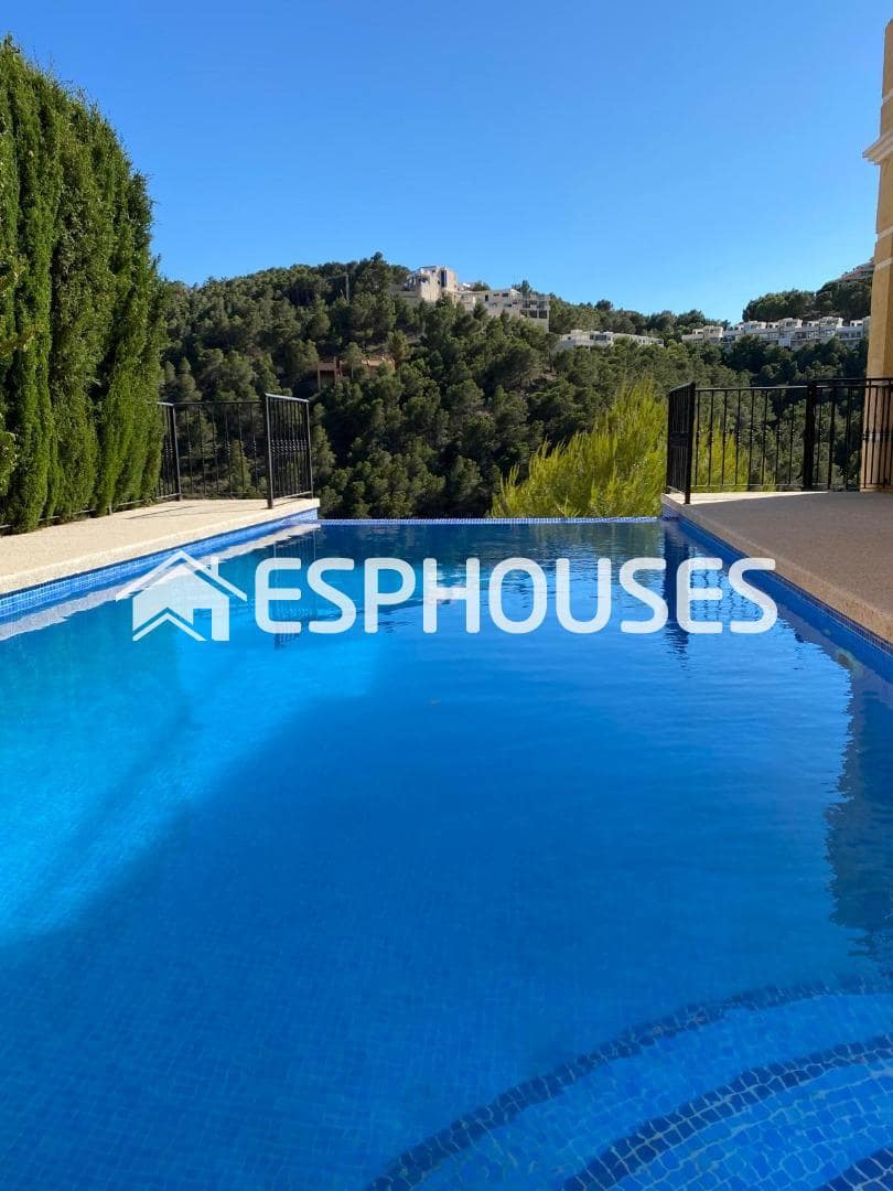 3 bedroom Villa for sale in Altea with pool garage - € 499,000 (Ref: 8648385)