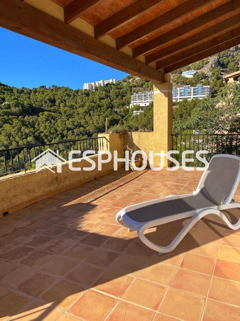 3 bedroom Villa for sale in Altea with pool garage - € 499,000 (Ref: 8648385)