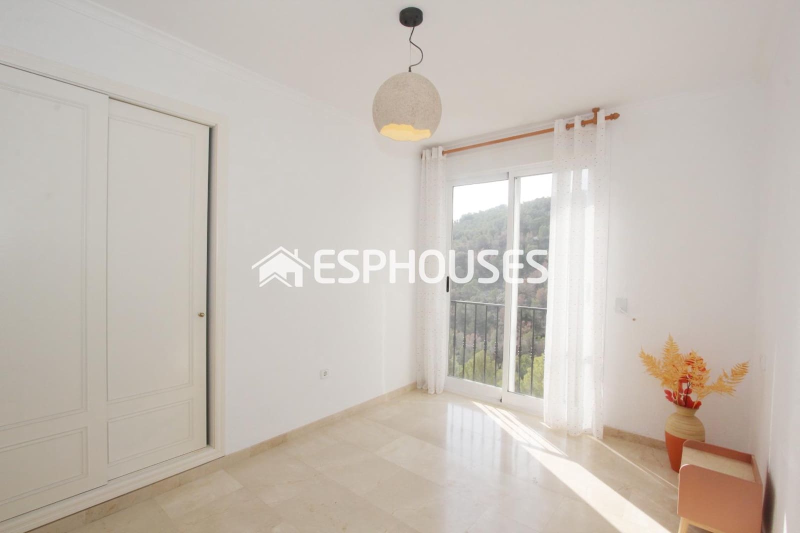 3 bedroom Villa for sale in Altea with pool garage - € 499,000 (Ref: 8648385)