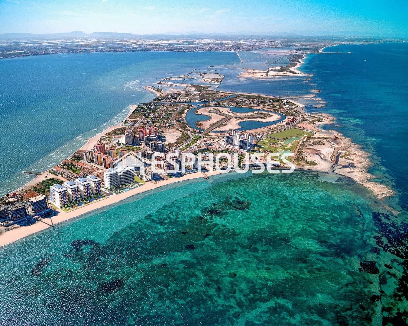 Apartamento de 3 habitaciones en La Manga del Mar Menor en venta con piscina garaje - 576.000 € (Ref: 8659209)