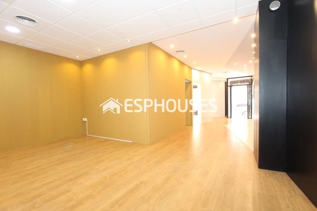 Kommersiell til salgs i Zona Pueblo, Guardamar del Segura - € 222 200 (Ref: 8659212)