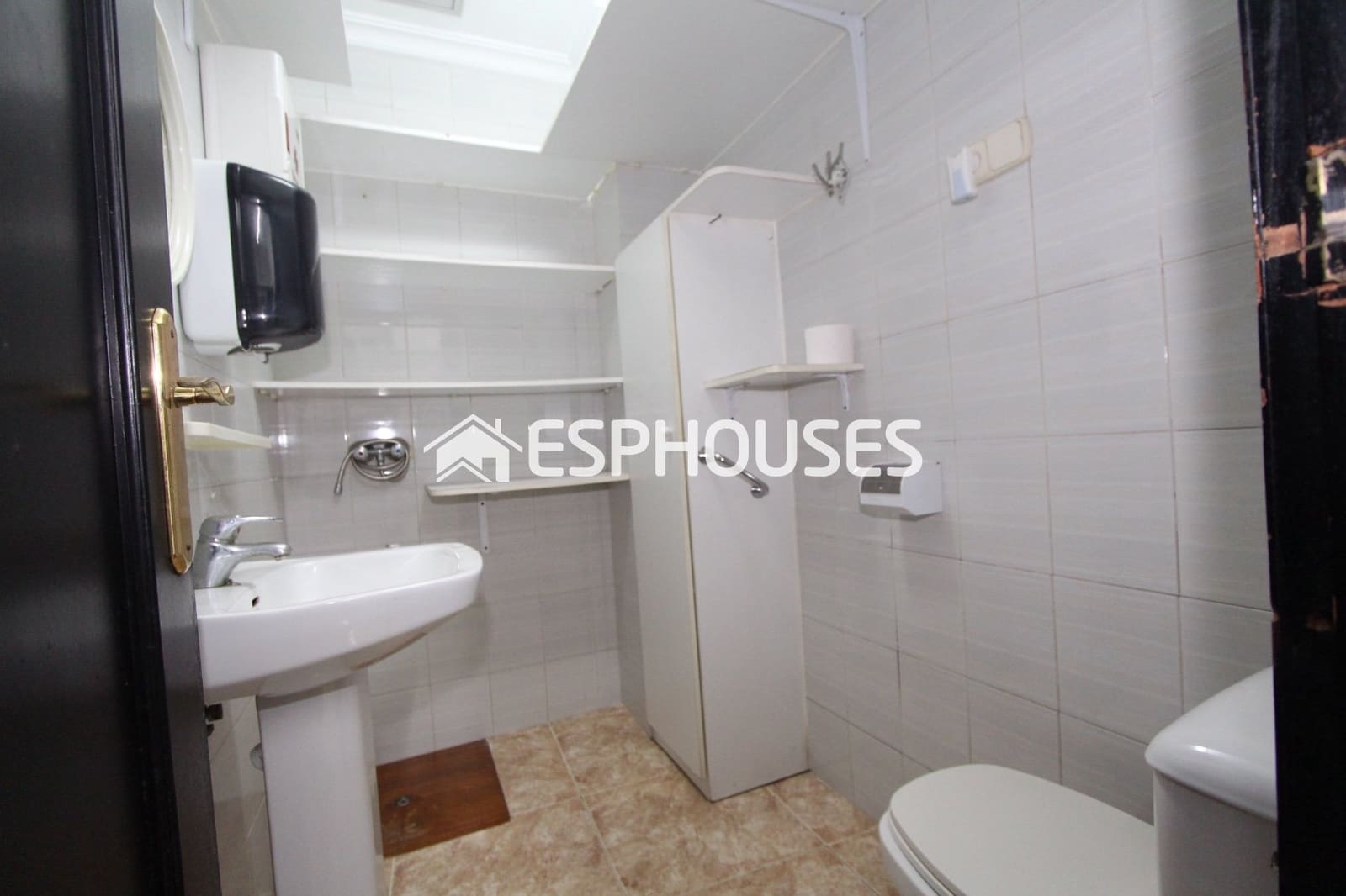 Commercial for sale in Guardamar del Segura - € 222,200 (Ref: 8659212)