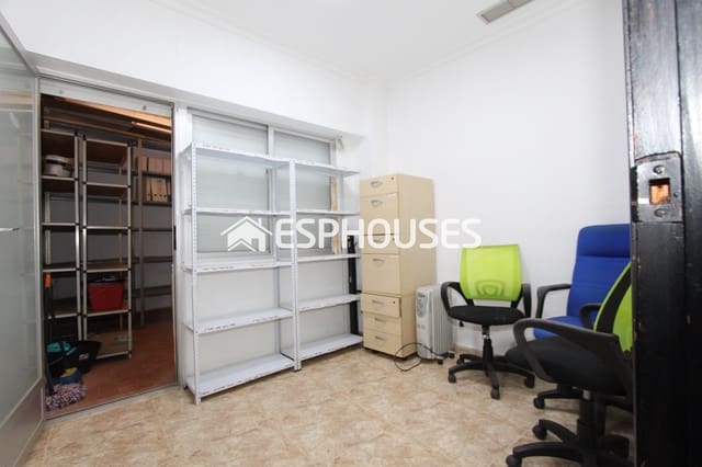 Kommersiell til salgs i Zona Pueblo, Guardamar del Segura - € 222 200 (Ref: 8659212)