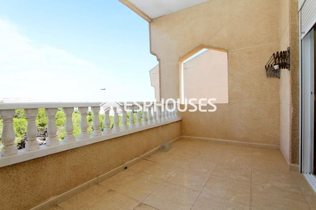 2 chambre Appartement à vendre à Zona Pueblo, Guardamar del Segura avec piscine garage - 212 000 € (Ref: 8672213)