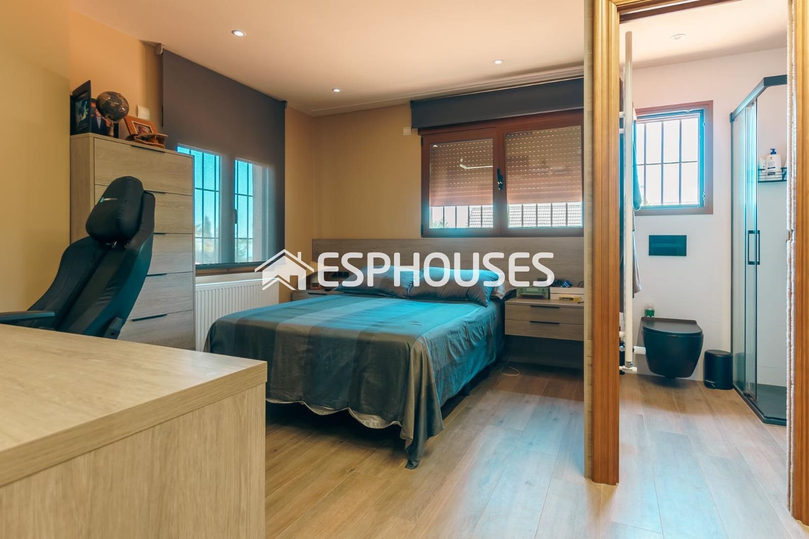 5 soveværelse Villa til salg i La Nucia med swimmingpool garage - € 899.000 (Ref: 8682587)