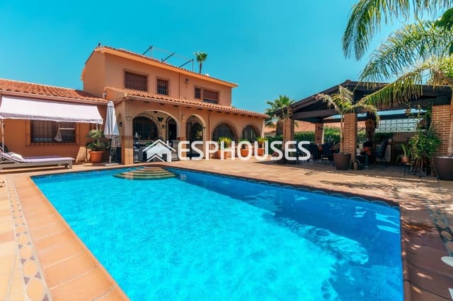 5 soverom Villa til salgs i Coloma  , La Nucia med svømmebasseng garasje - € 899 000 (Ref: 8682587)