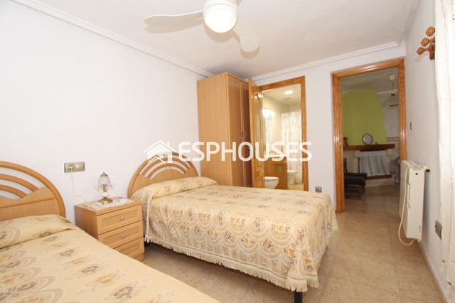 4 sypialnia Bungalow na sprzedaż w Zona Pueblo, Guardamar del Segura z garażem - 370 000 € (Ref: 8687828)