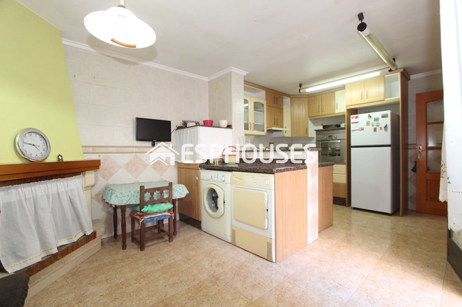 4 soveværelse Semi-Rækkehus til salg i Guardamar del Segura - € 370.000 (Ref: 8687828)
