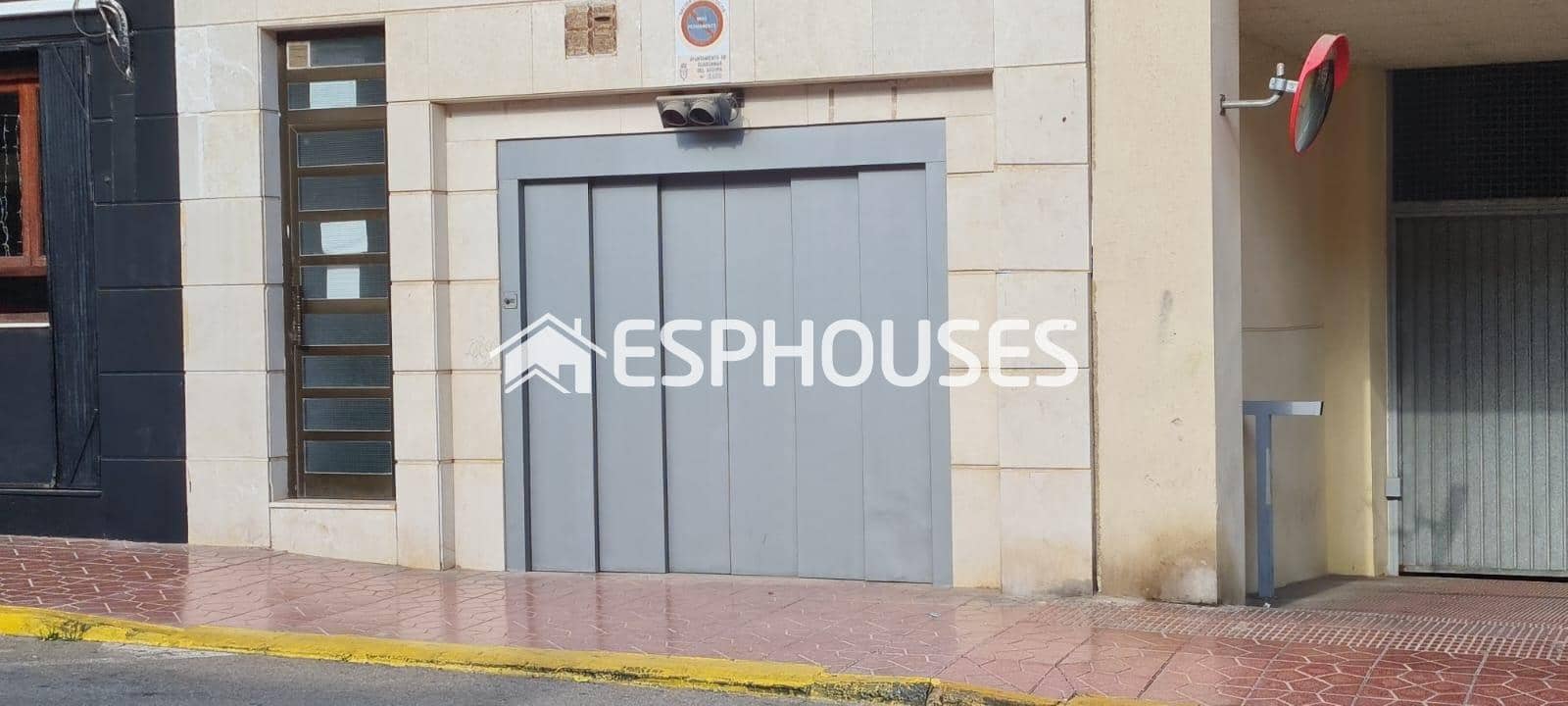 Garage in vendita in Guardamar del Segura - 5.000 € (Rif: 8691489)