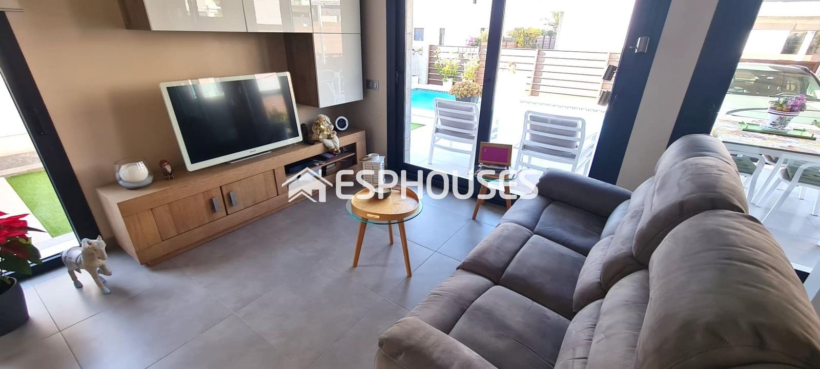 3 slaapkamer Villa te koop in Vistabella met garage - € 330.000 (Ref: 8702812)