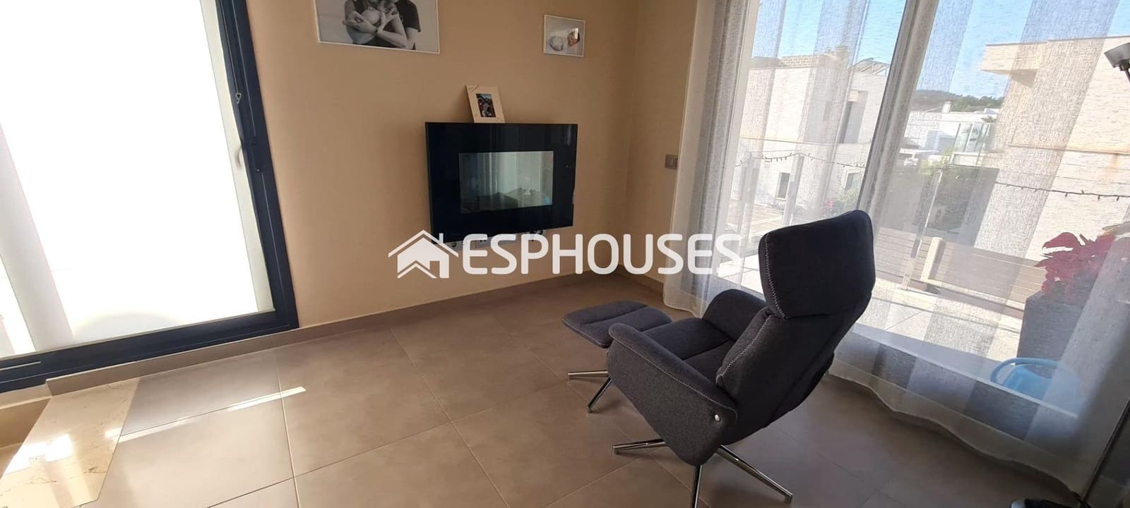 3 slaapkamer Villa te koop in Vistabella met garage - € 330.000 (Ref: 8702812)