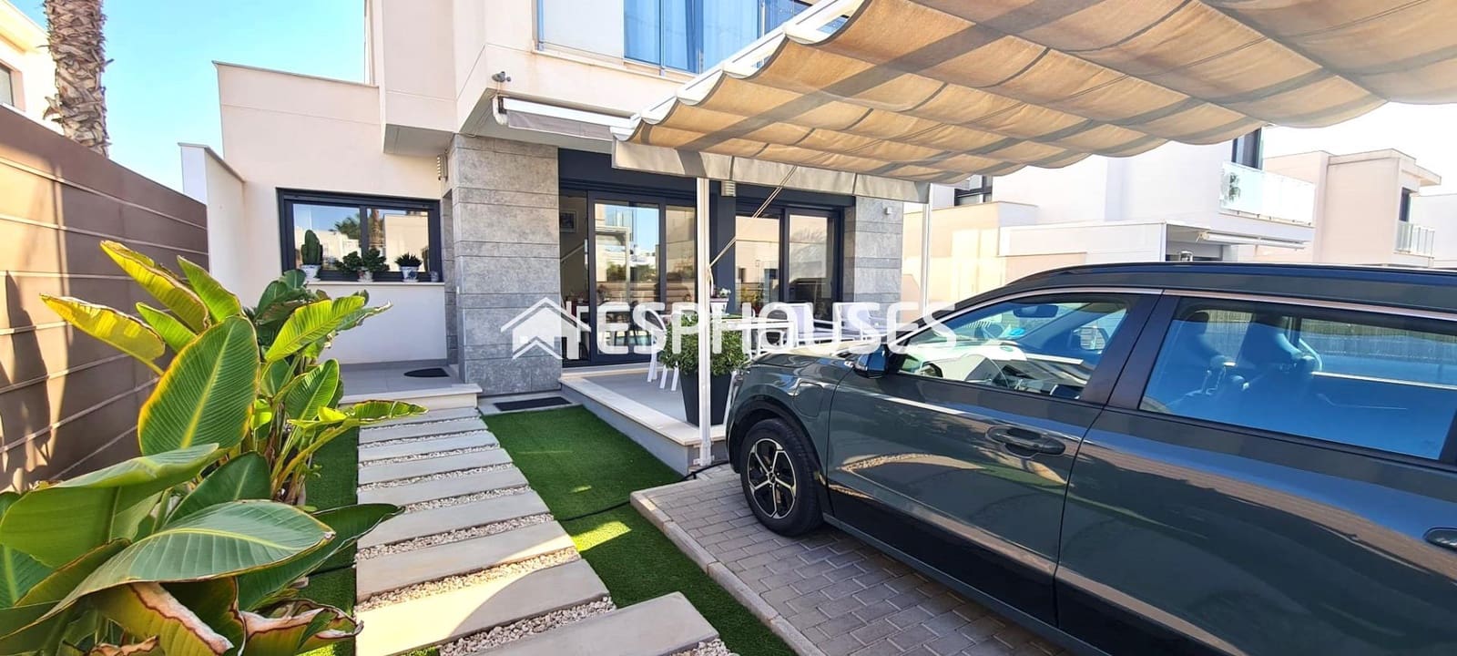 3 slaapkamer Villa te koop in Vistabella met garage - € 330.000 (Ref: 8702812)