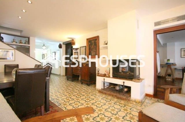 4 bedroom Bungalow for sale in Altea with pool garage - € 1,600,000 (Ref: 8702814)