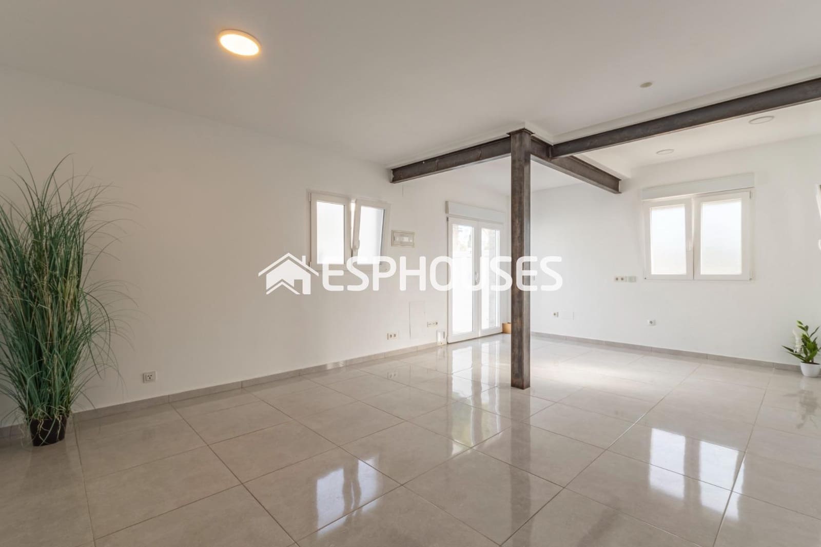 2 soveværelse Bungalow til salg i Guardamar del Segura med swimmingpool - € 215.000 (Ref: 8760115)